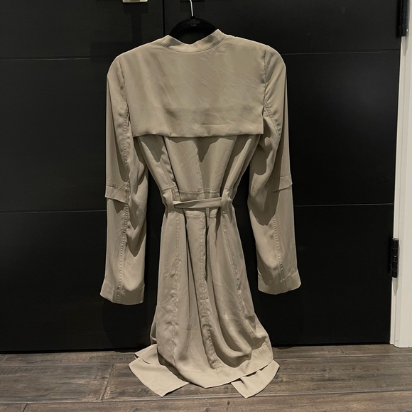 Babaton Silk Jacket - Picture 3 of 5